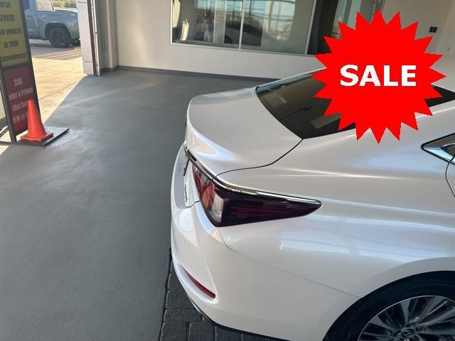 used 2020 Lexus ES 350 car, priced at $32,277