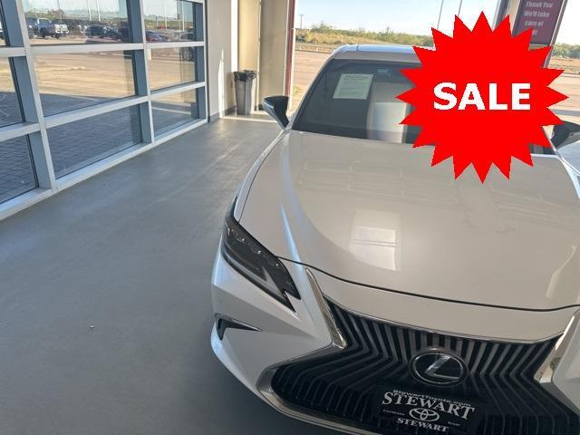 used 2020 Lexus ES 350 car, priced at $32,277