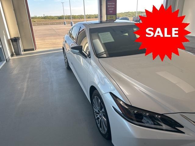 used 2020 Lexus ES 350 car, priced at $32,277