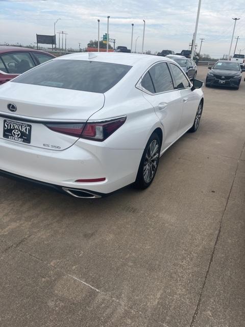 used 2020 Lexus ES 350 car, priced at $30,777