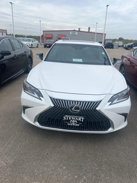 used 2020 Lexus ES 350 car, priced at $30,777