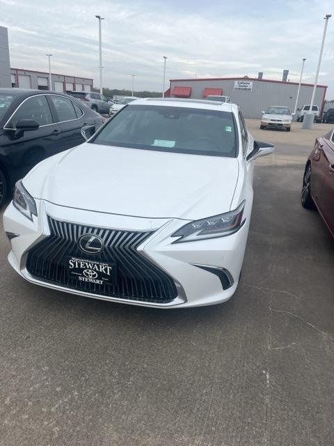 used 2020 Lexus ES 350 car, priced at $30,777