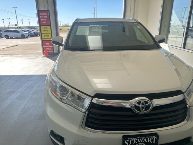 used 2014 Toyota Highlander car, priced at $14,977