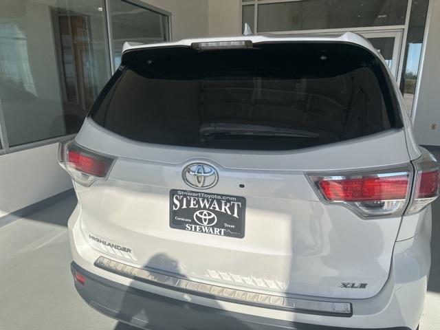 used 2014 Toyota Highlander car, priced at $14,977