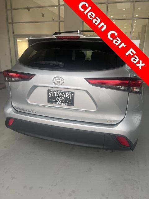 used 2021 Toyota Highlander car, priced at $28,777