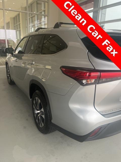 used 2021 Toyota Highlander car, priced at $28,777