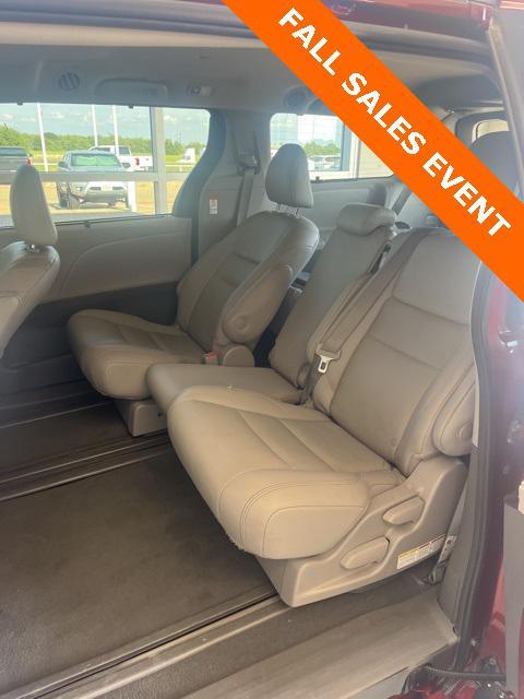 used 2020 Toyota Sienna car, priced at $32,077