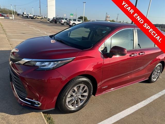 used 2021 Toyota Sienna car, priced at $38,600