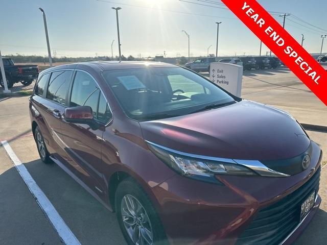 used 2021 Toyota Sienna car, priced at $38,600