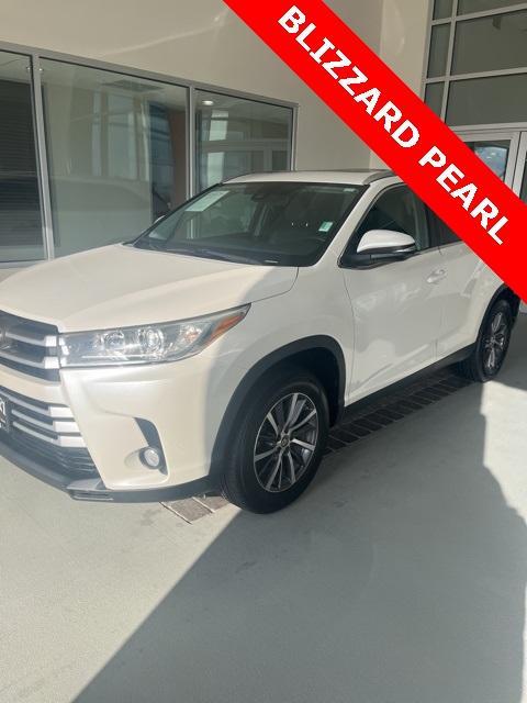 used 2019 Toyota Highlander car, priced at $26,490