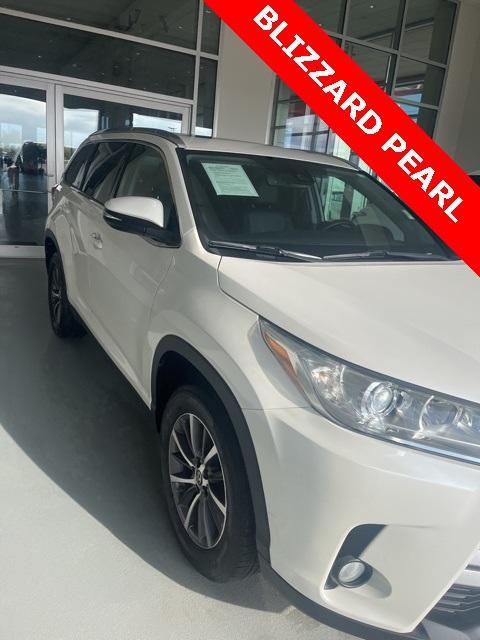 used 2019 Toyota Highlander car, priced at $26,490