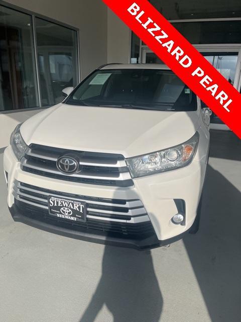 used 2019 Toyota Highlander car, priced at $26,490