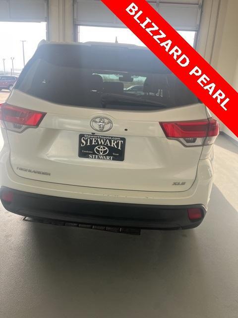 used 2019 Toyota Highlander car, priced at $26,490