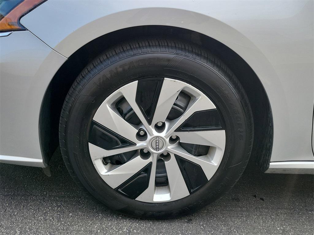 used 2024 Nissan Altima car, priced at $17,000