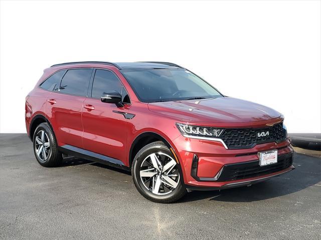 used 2023 Kia Sorento car, priced at $25,697