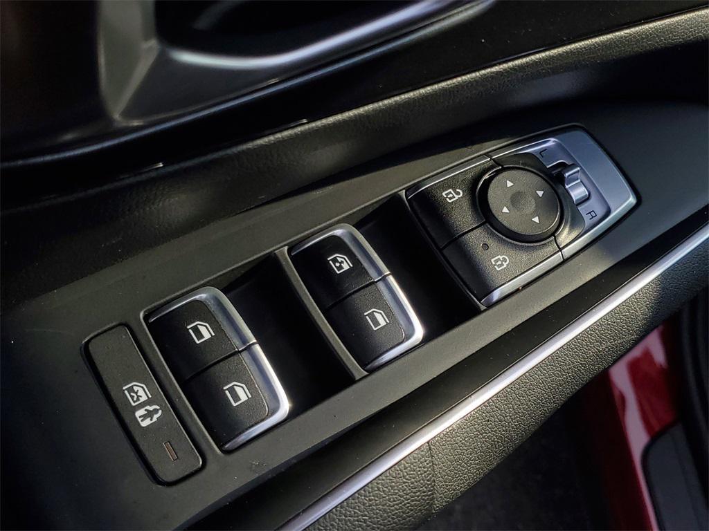 used 2023 Kia Sorento car, priced at $24,157