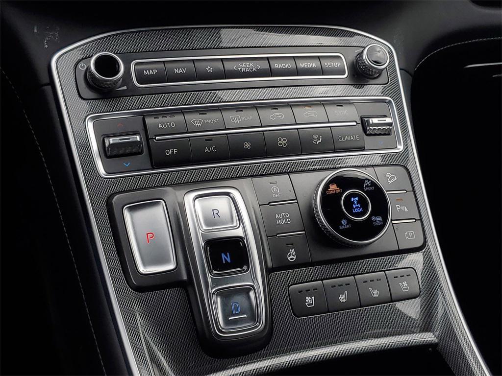 used 2022 Hyundai Santa Fe car, priced at $24,000