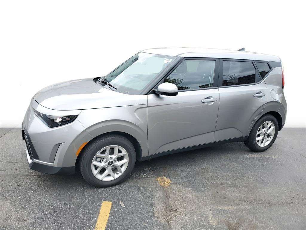 used 2023 Kia Soul car, priced at $16,200