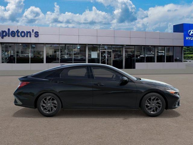 new 2025 Hyundai ELANTRA HEV car, priced at $25,779