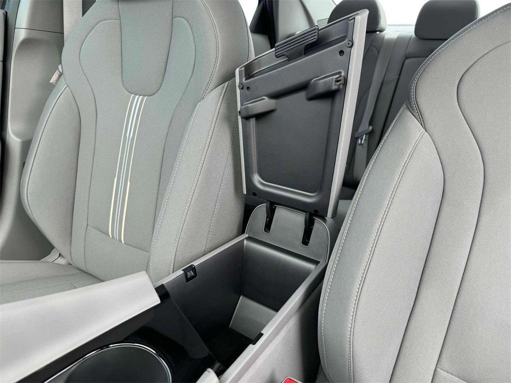 new 2025 Hyundai Elantra car, priced at $23,916