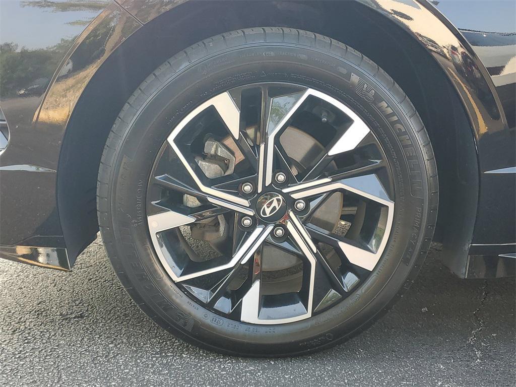 used 2024 Hyundai Sonata car, priced at $20,897