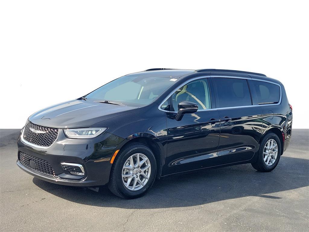 used 2022 Chrysler Pacifica car, priced at $20,547