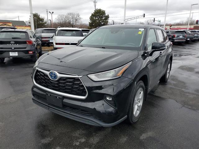 used 2021 Toyota Highlander Hybrid car, priced at $26,747