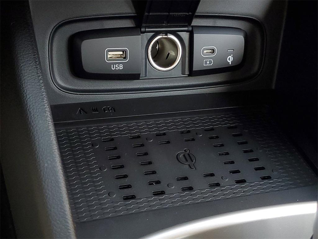 new 2026 Hyundai Venue car, priced at $24,517