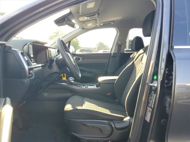 used 2023 Kia Sorento car, priced at $21,697
