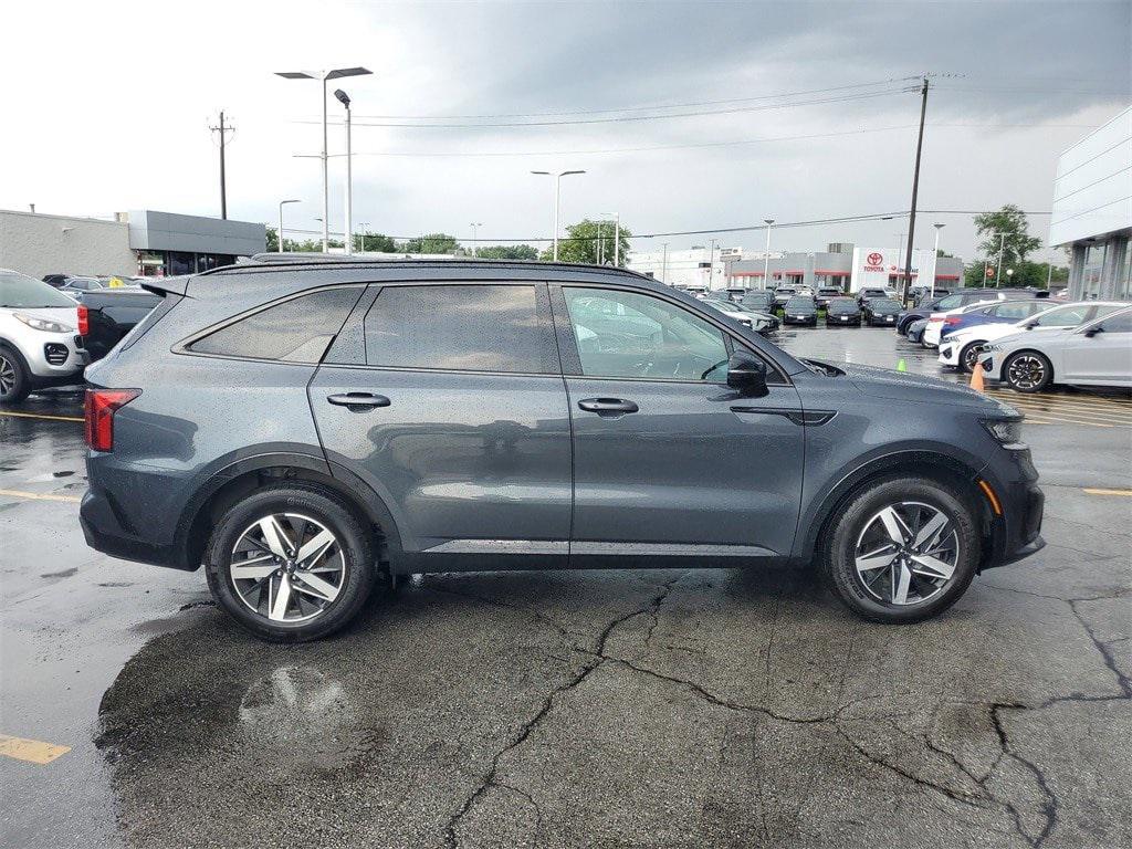 used 2023 Kia Sorento car, priced at $27,997