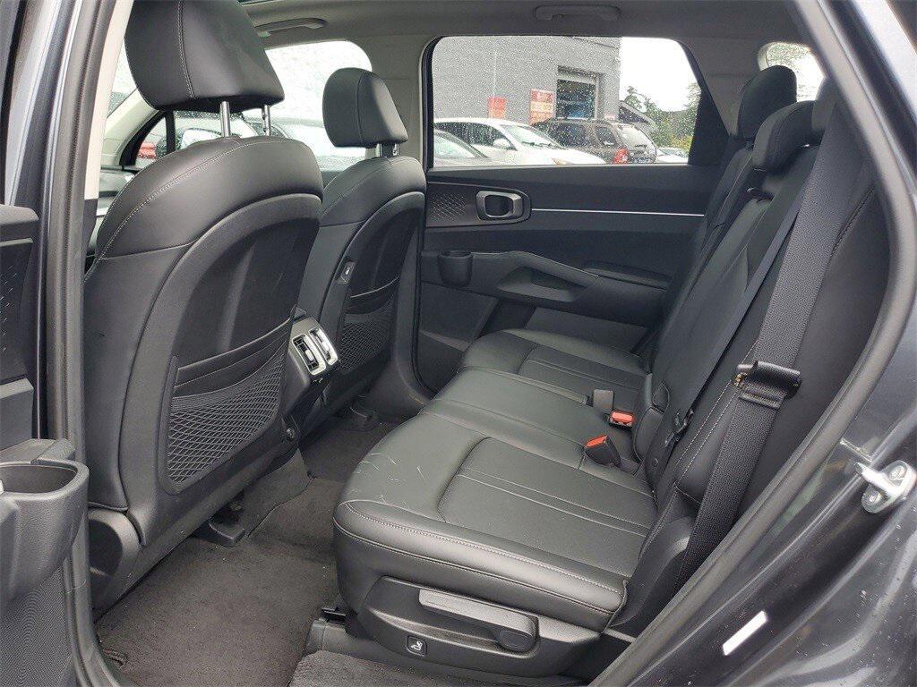 used 2023 Kia Sorento car, priced at $27,997