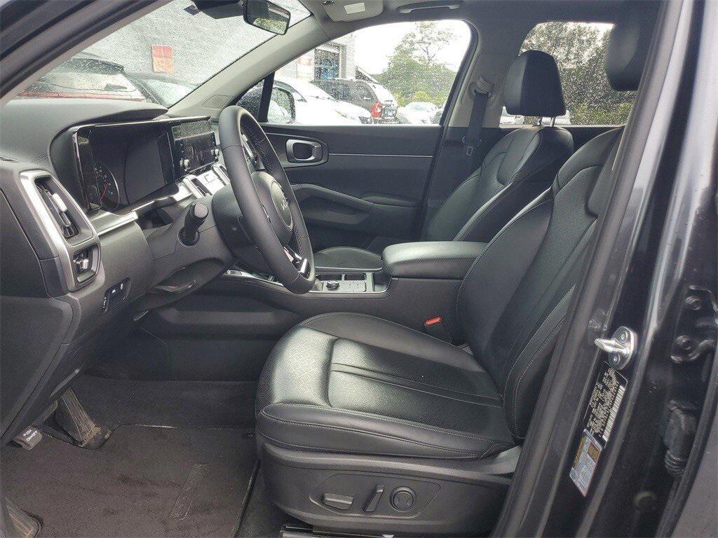 used 2023 Kia Sorento car, priced at $27,997