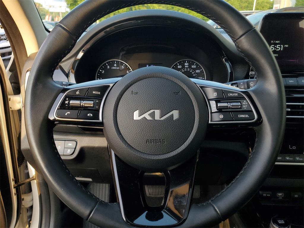 used 2023 Kia Seltos car, priced at $21,847