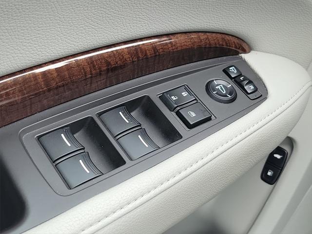 used 2017 Acura MDX car, priced at $22,947