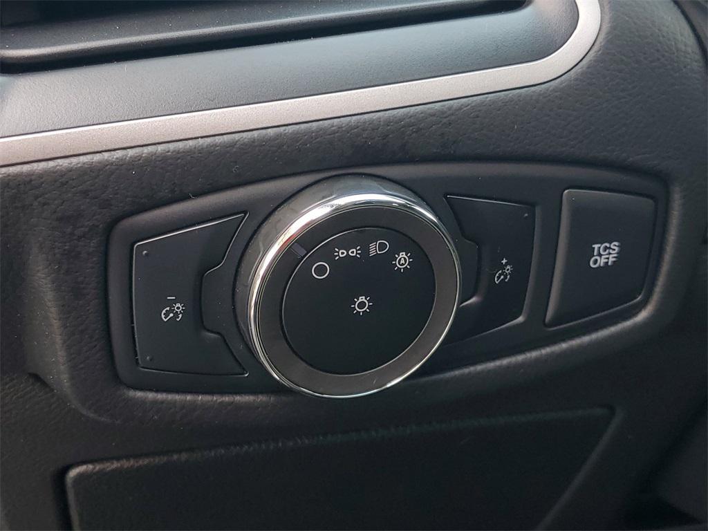 used 2023 Ford Edge car, priced at $18,497