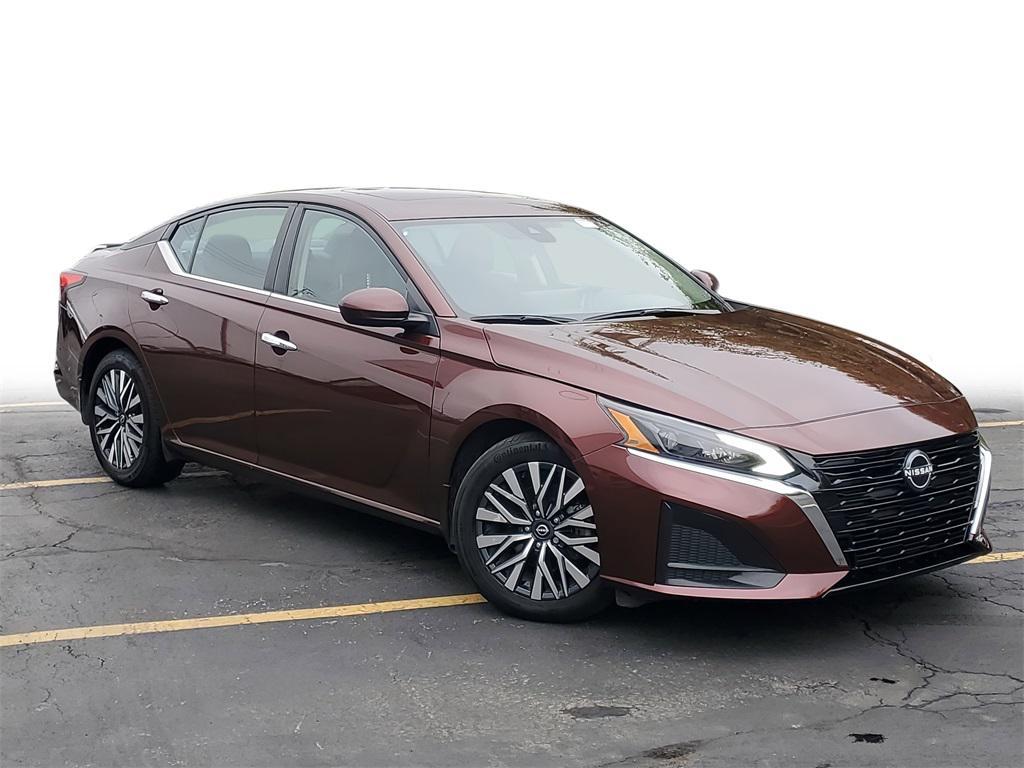 used 2023 Nissan Altima car, priced at $17,997
