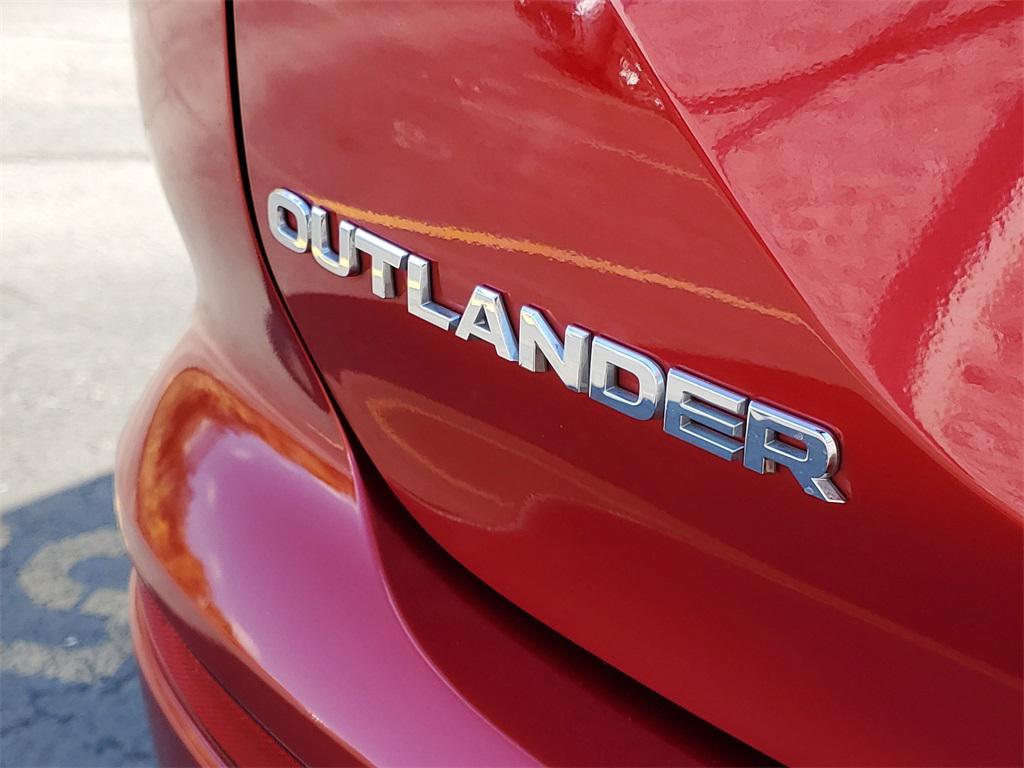 used 2023 Mitsubishi Outlander car, priced at $21,700
