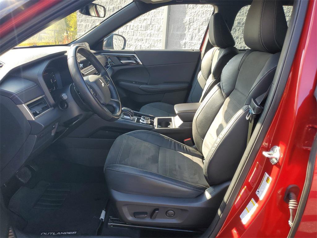 used 2023 Mitsubishi Outlander car, priced at $21,700