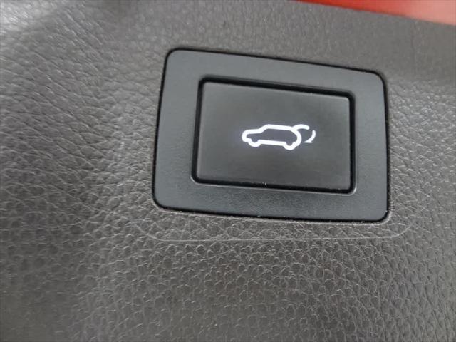 used 2017 Hyundai Santa Fe car, priced at $13,382