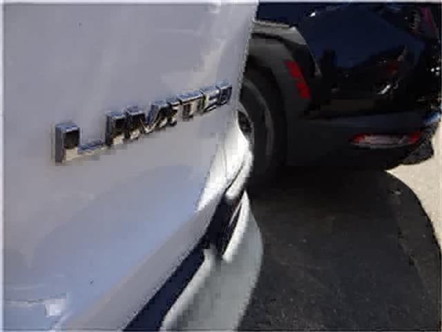 used 2019 Jeep Cherokee car, priced at $18,592