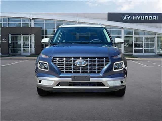new 2025 Hyundai Venue car, priced at $24,018
