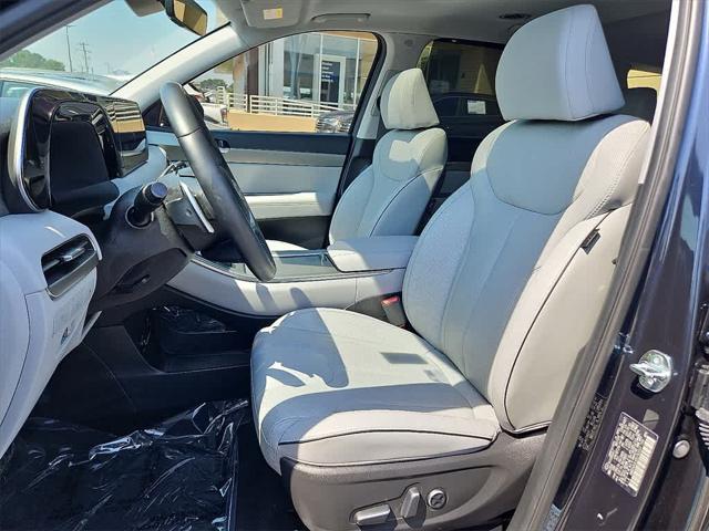 used 2024 Hyundai Palisade car, priced at $40,980