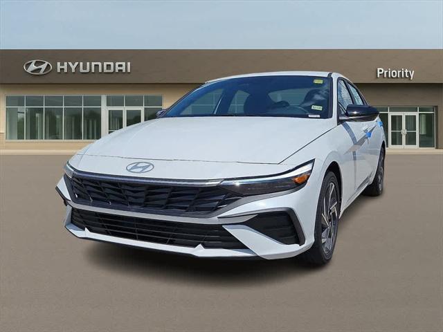 new 2025 Hyundai Elantra car, priced at $27,281