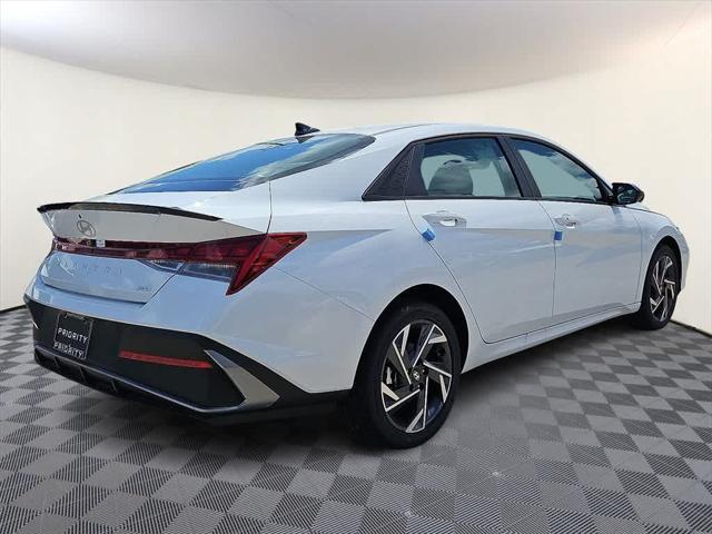 new 2025 Hyundai Elantra car, priced at $27,281