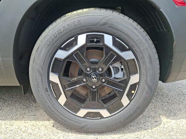 new 2025 Hyundai Santa Fe car, priced at $37,177