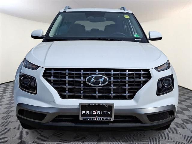 new 2025 Hyundai Venue car, priced at $22,966