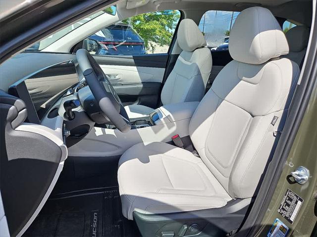 new 2025 Hyundai Tucson car, priced at $32,104