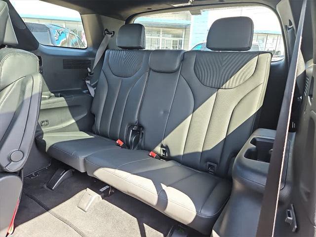 used 2024 Hyundai Palisade car, priced at $42,693