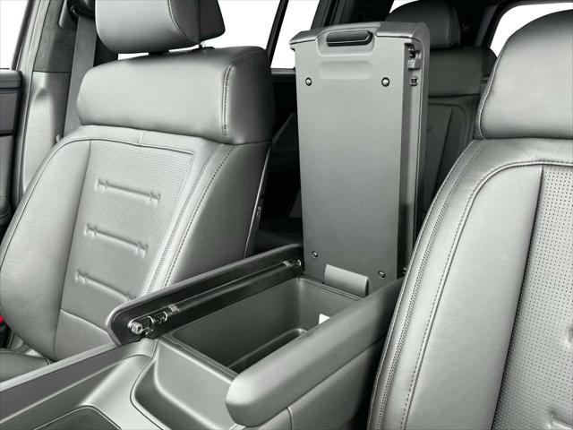 new 2025 Hyundai Santa Fe car, priced at $51,009