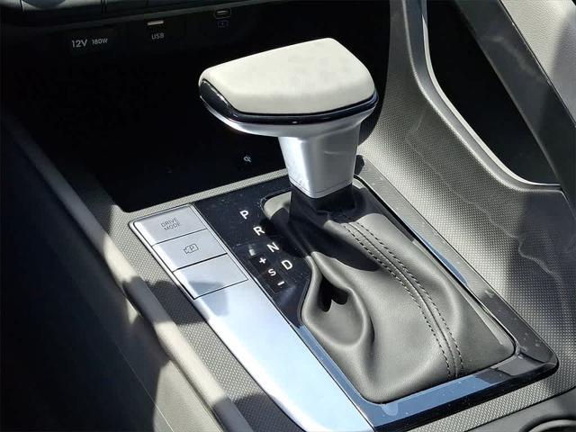 new 2025 Hyundai Elantra car, priced at $25,010